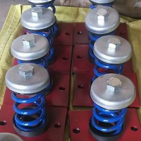 新疆弹簧减震器定做厂家/东华顺通环保设备定制弹簧减震器